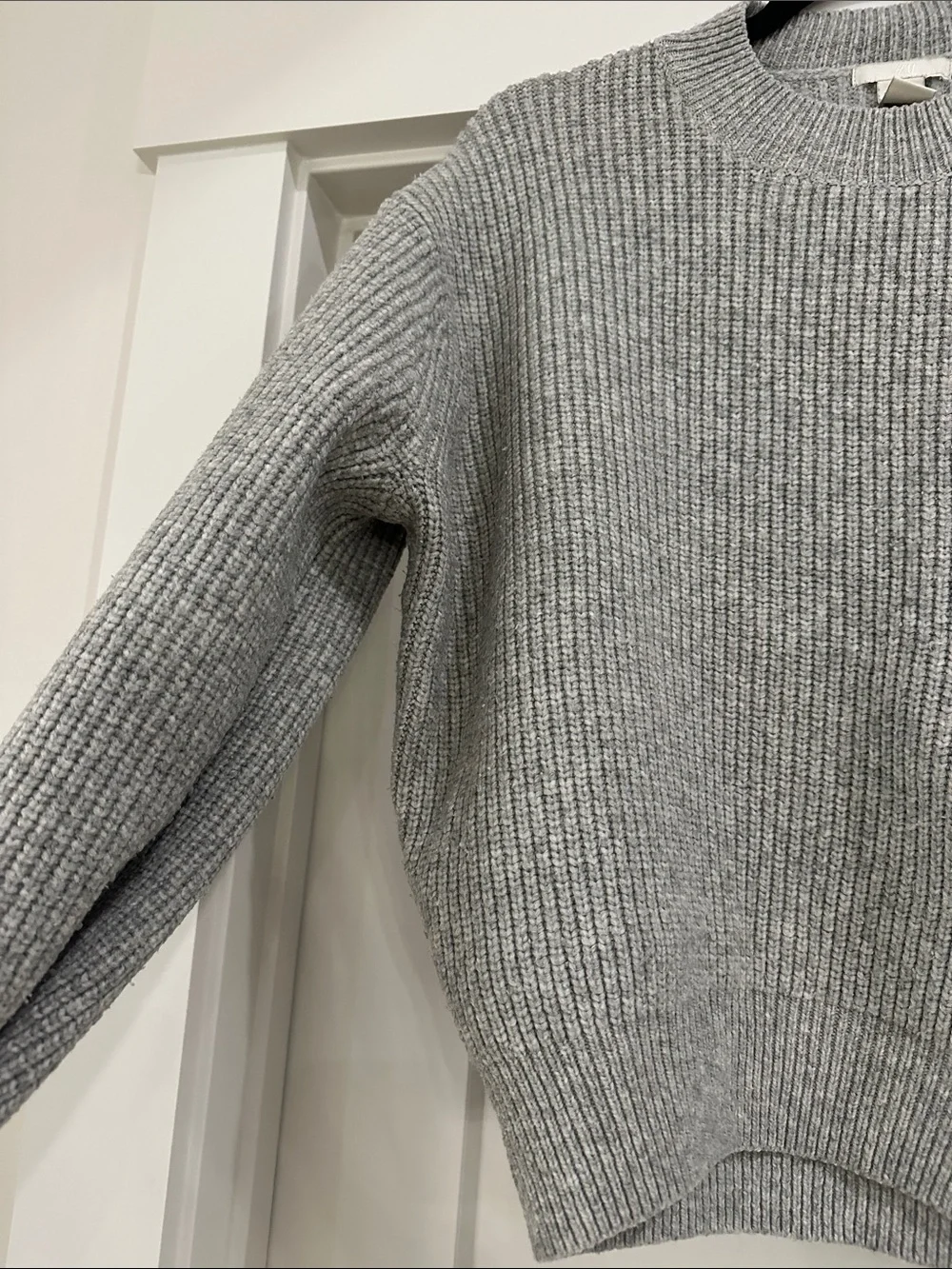 H&M KNIT Women's Gray Ribbed Crewneck Sweater